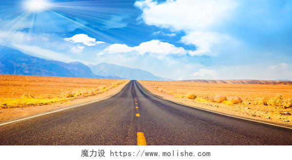 蓝色黄色唯美简约天空沙漠公路云层梦想展板背景梦想背景